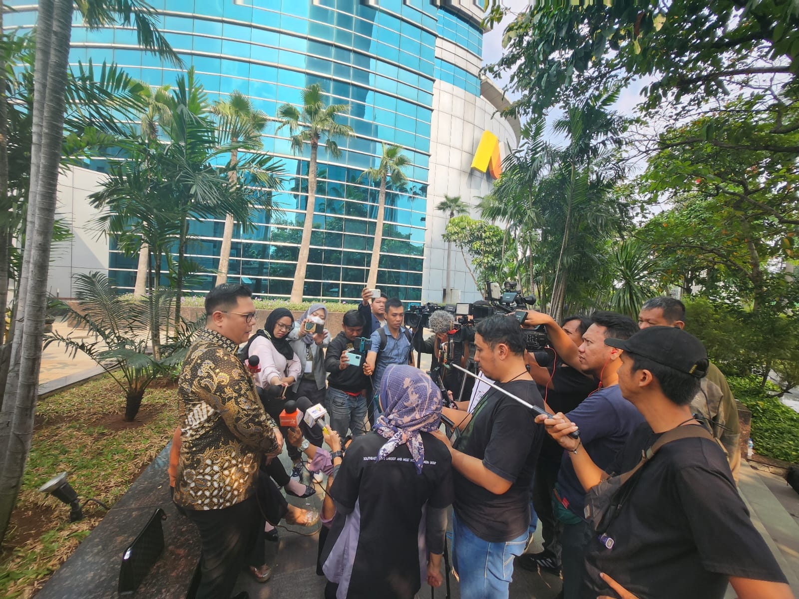 Pengacara Lady Nayoan Jawab Kemungkinan Kliennya Rujuk dengan Rendy Kjaernett: Lihat ke Depannya.