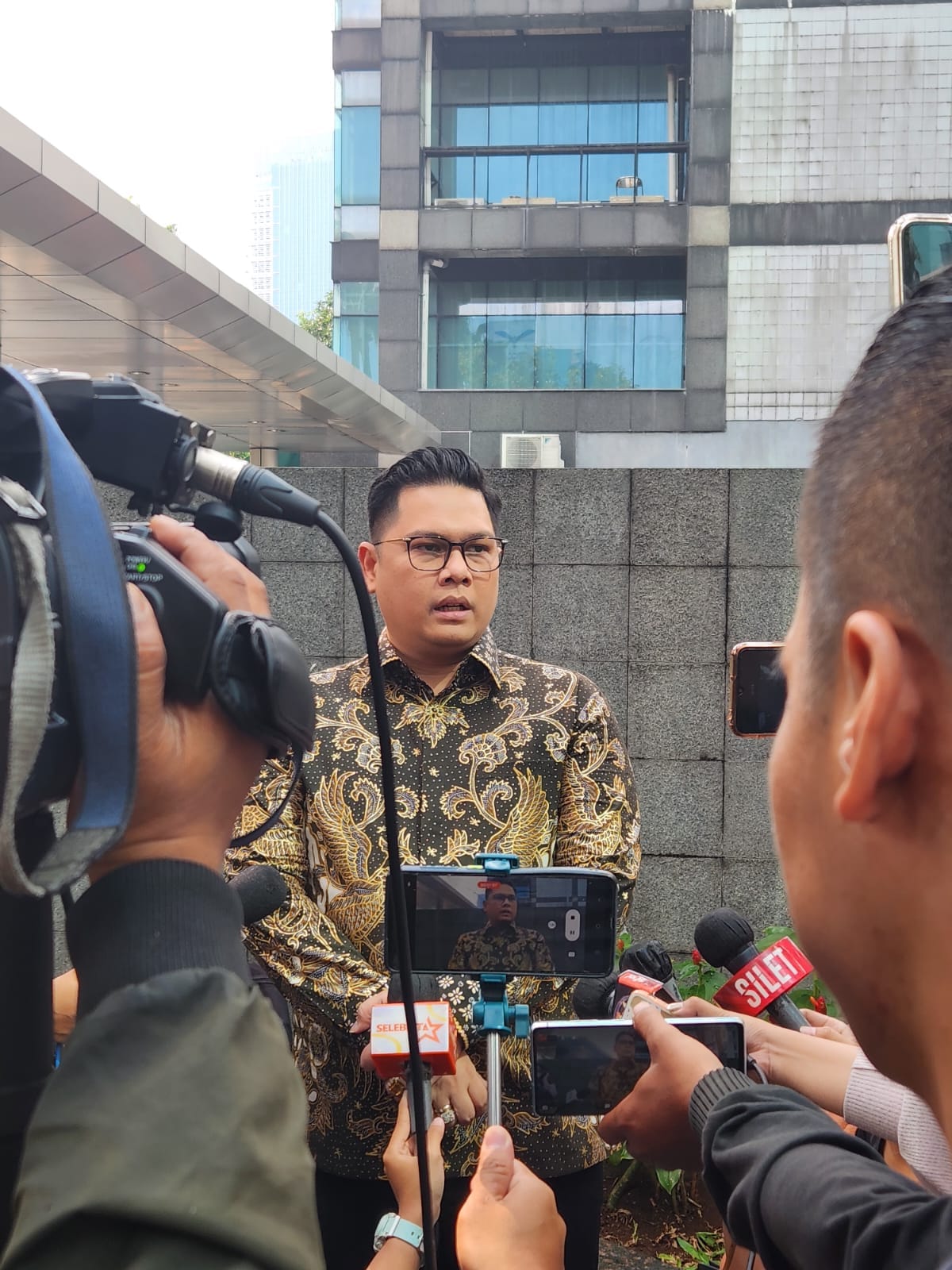 Tak Tuntut Pengakuan Syahnaz Sadiqah, Lady Nayoan Kini Fokus dengan Anak-anaknya